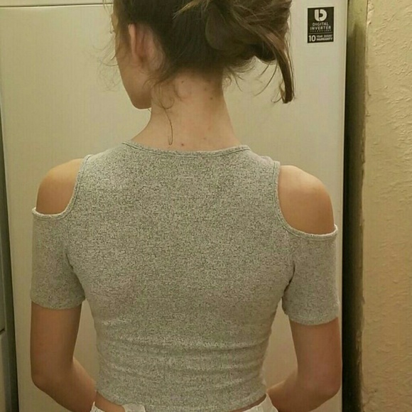 Gray Crop Top - Picture 3 of 3